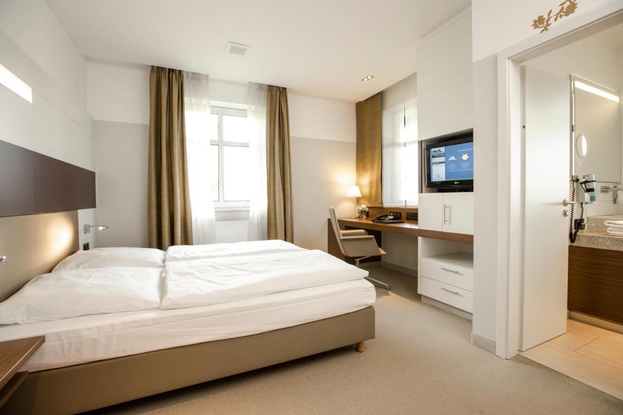 Seminar- & Tagungshotel Grosse Ledder Wermelskirchen Luaran gambar